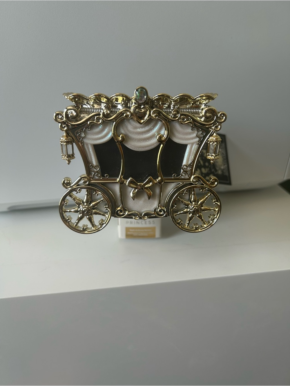 Bath & Body Works Cinderella’s Carriage Wallflower Plug